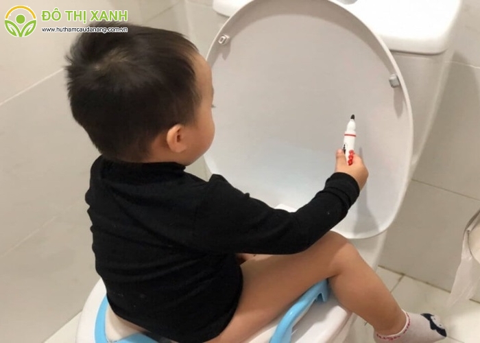 Cách thông bồn cầu bị tắc vật cứng Cách thông bồn cầu bị tắc vật cứng